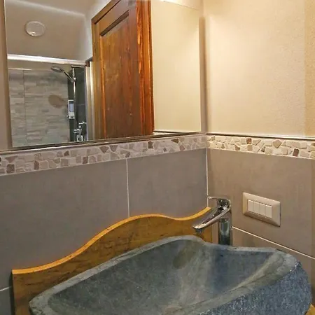 Mella -la Corte - At The With Parking Bellagio